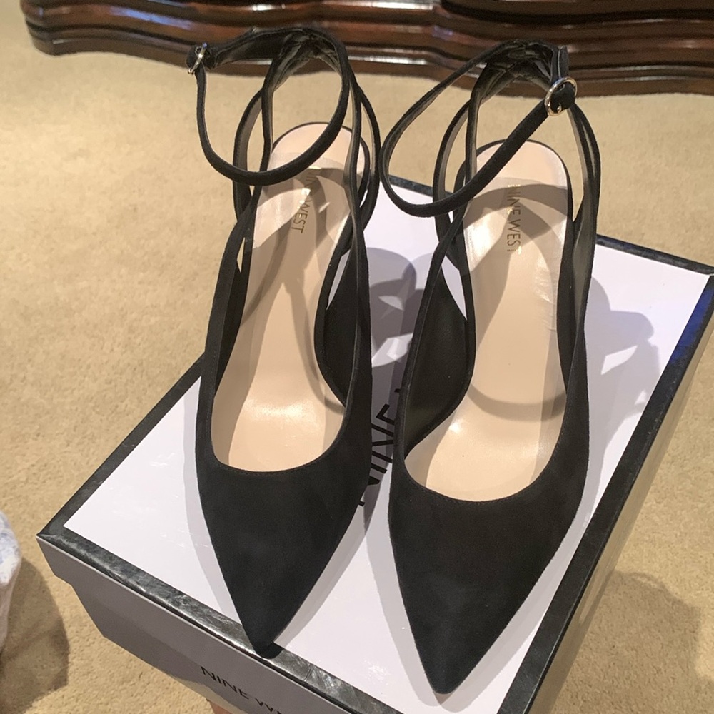 Nine West suede heels.  Very comfortable